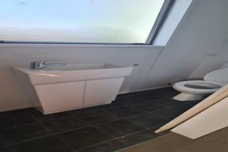 Photo of property in 90b Bryndwr Road, Bryndwr, Christchurch, 8052