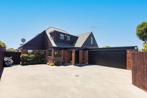 Photo of property in 1/16 Coniston Avenue, Ilam, Christchurch, 8041