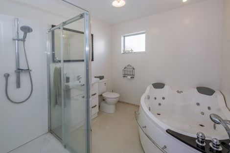 Photo of property in 51 Nash Parade, Foxton Beach, Foxton, 4815