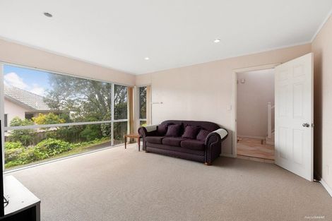 Photo of property in 7 Anure Place, Highland Park, Auckland, 2010