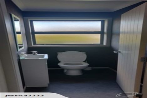 Photo of property in 99a Schnell Drive, Kelvin Grove, Palmerston North, 4414