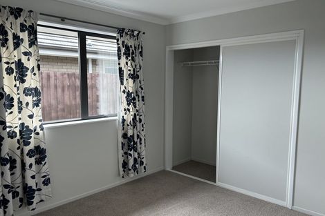 Photo of property in 17 Koareare Avenue, Halswell, Christchurch, 8025