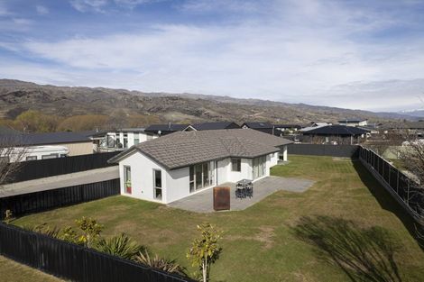 Photo of property in 58 Missy Crescent, Mount Pisa, Cromwell, 9383