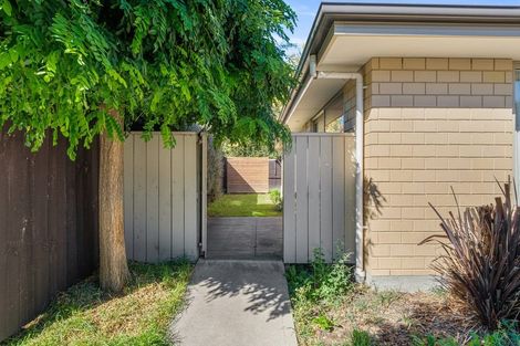 Photo of property in 42 Thackeray Place, Waltham, Christchurch, 8023