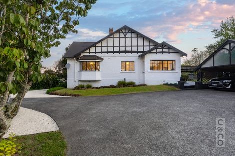 Photo of property in 855 State Highway 16, Waimauku, 0812