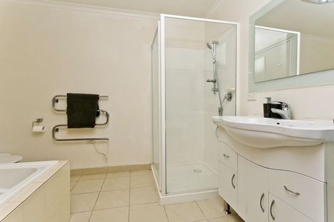 Photo of property in 2d/47 Stanhope Road, Mount Wellington, Auckland, 1051