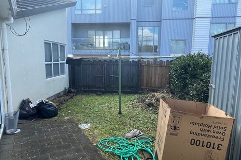 Photo of property in 14a Griffen Park Road, Mount Roskill, Auckland, 1041