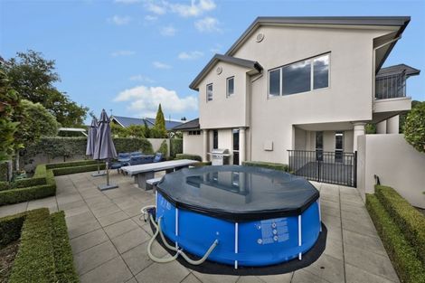 Photo of property in 51 Strowan Road, Strowan, Christchurch, 8052