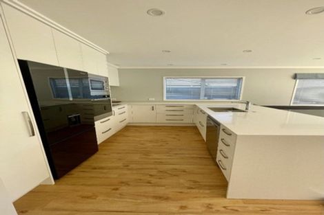 Photo of property in 37 Somerby Mews, Silverstream, Upper Hutt, 5019