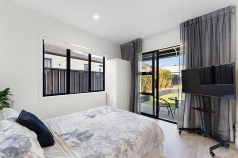 Photo of property in 3 Vogwill Road, Kumeu, 0810