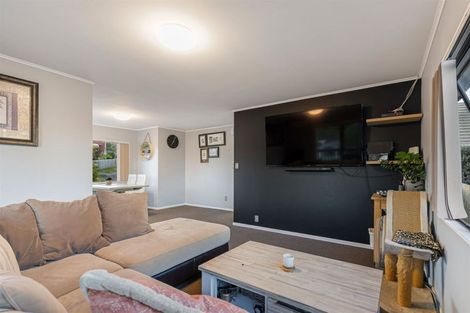 Photo of property in 38 Garton Drive, Massey, Auckland, 0614