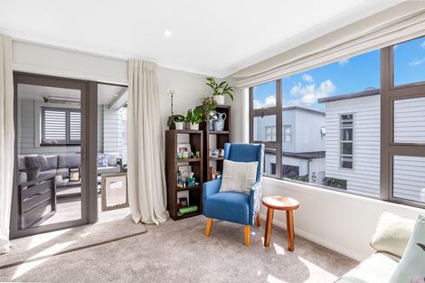 Photo of property in 5 Lucern Lane, Petone, Lower Hutt, 5012