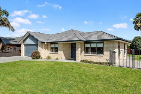 Photo of property in 34 Wiltshire Drive, Huntington, Hamilton, 3210