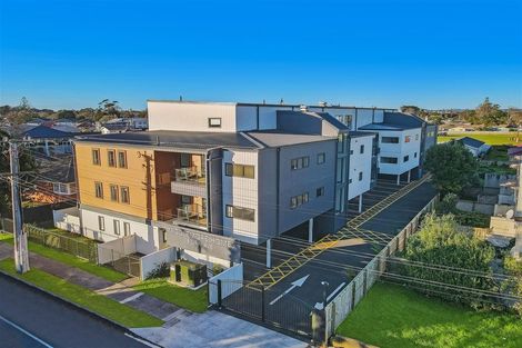 Photo of property in 303/8 Gray Avenue, Mangere East, Auckland, 2024