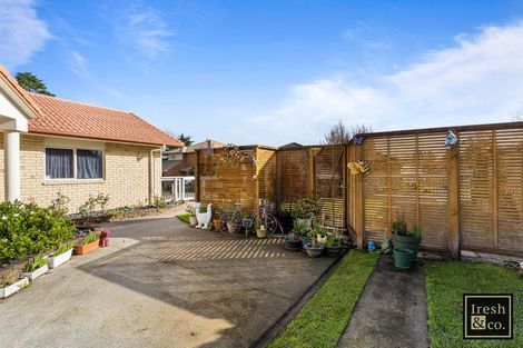 Photo of property in 25 Carisbrook Crescent, Papakura, 2110