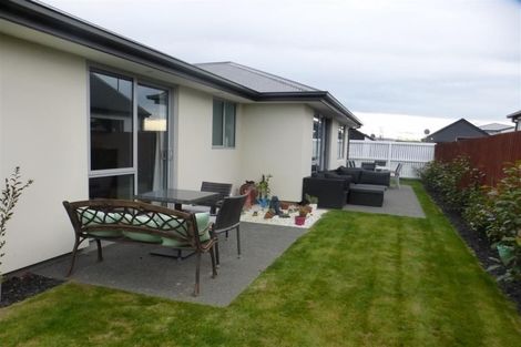 Photo of property in 20 Luxembourg Crescent, Halswell, Christchurch, 8025