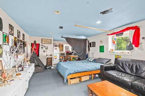 Photo of property in 39 Makiri Street, Helensville, 0800