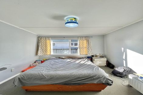 Photo of property in 27 Rimu Street, Naenae, Lower Hutt, 5011