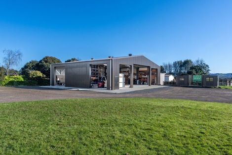 Photo of property in 1 Tourist Road, Clevedon, 2582