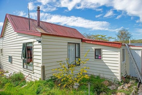 Photo of property in 89 Pensher Street, Waitahuna, Lawrence, 9593