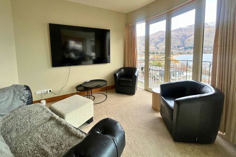 Photo of property in 10 Lismore Street, Wanaka, 9305