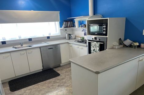 Photo of property in 21 Haruru Falls Road, Haruru, 0204