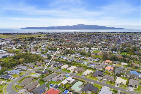 Photo of property in 20 Gandalf Crescent, Paraparaumu, 5032