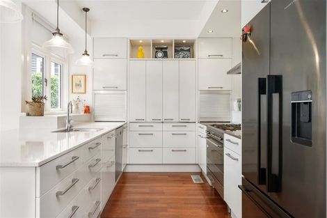 Photo of property in 88 Hackthorne Road, Cashmere, Christchurch, 8022