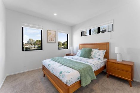 Photo of property in 118c Mount Smart Road, Onehunga, Auckland, 1061