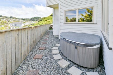 Photo of property in 23 Chippenham Grove, Churton Park, Wellington, 6037