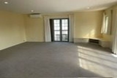 Photo of property in 28 Parkwood Crescent, Gulf Harbour, Whangaparaoa, 0930