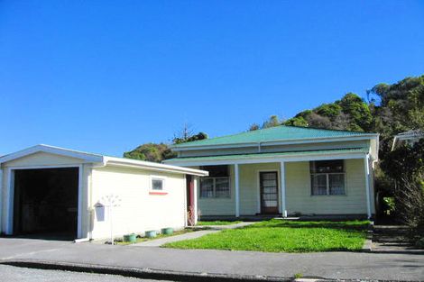 Photo of property in 14 Blackmore Street, Greymouth, 7805