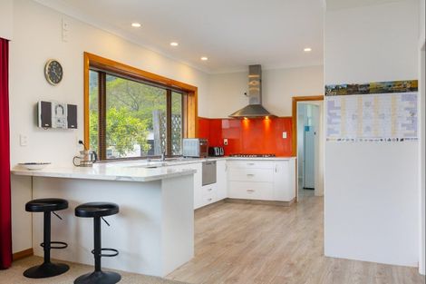 Photo of property in 36 Kent Street, Picton, 7220