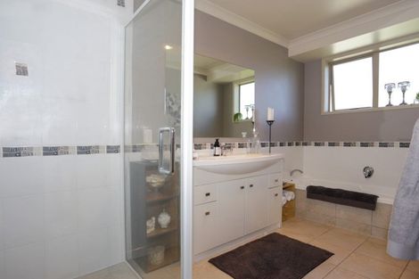 Photo of property in 31 Putaka Place, Papamoa Beach, Papamoa, 3118