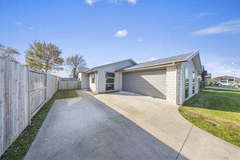 Photo of property in 80 Te Wharo Drive, Papamoa, 3118