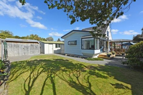Photo of property in 6 Turon Crescent, Totara Park, Upper Hutt, 5018