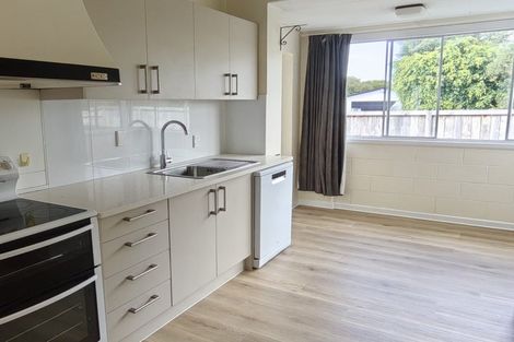 Photo of property in 29 Tamaki Bay Drive, Pakuranga, Auckland, 2010