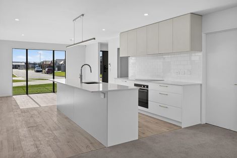 Photo of property in 27 Hanmer Crescent, Rangiora, 7400
