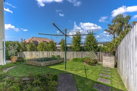 Photo of property in 3 Ashburn Close, Orewa, 0931