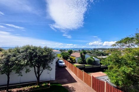 Photo of property in 122a Bucklands Beach Road, Bucklands Beach, Auckland, 2012