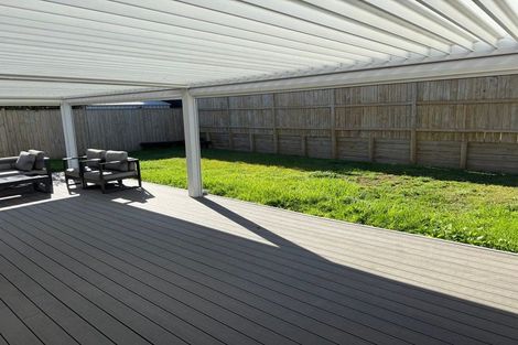 Photo of property in 9 Bronwylian Drive, Flat Bush, Auckland, 2016