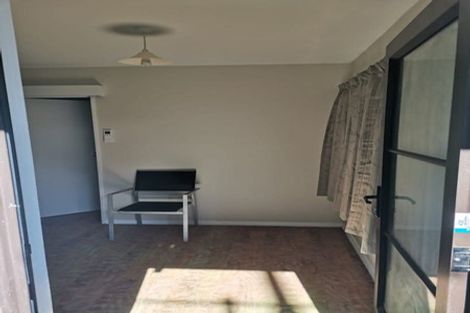 Photo of property in 536 Broadway, Strathmore Park, Wellington, 6022