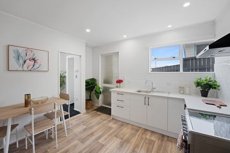 Photo of property in 6a-b Simcox Street, Otaki Beach, Otaki, 5512