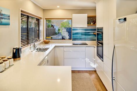 Photo of property in 57 Totara Crescent, Woburn, Lower Hutt, 5011