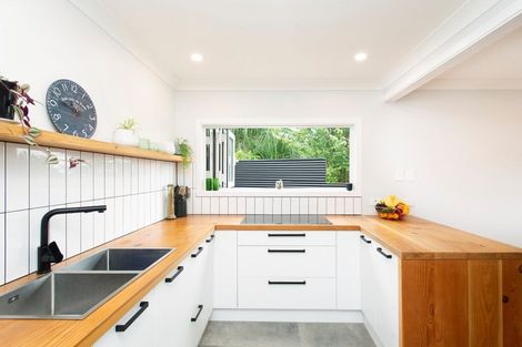 Photo of property in 14 Kingswood Road, Brookfield, Tauranga, 3110