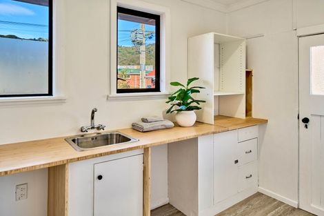 Photo of property in 7 Fleet Street, Naenae, Lower Hutt, 5011