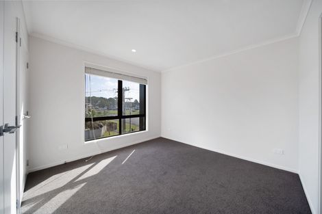 Photo of property in 5 Settlement Road, Papakura, 2110