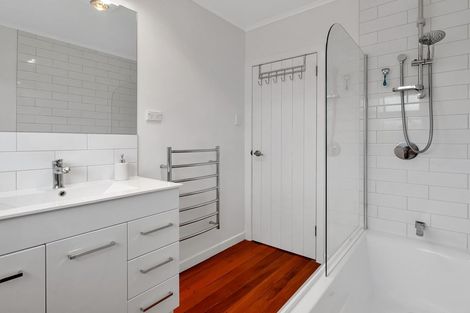 Photo of property in 97 Onerahi Road, Onerahi, Whangarei, 0110