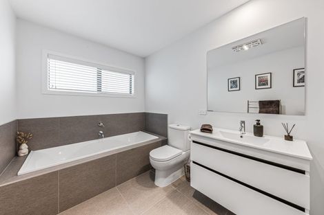 Photo of property in 11 Makete Crescent, Hobsonville, Auckland, 0618