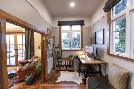 Photo of property in 16 Brewster Street, Bluff Hill, Napier, 4110